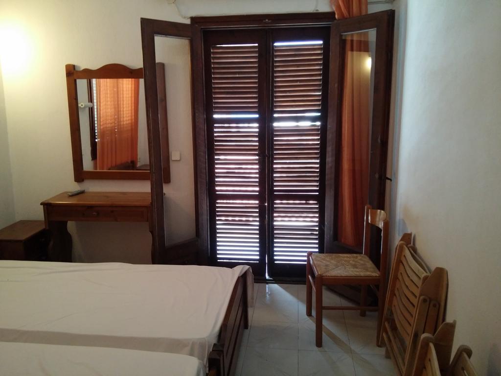 Hotel Hellinikon Ouranoupoli Exterior photo